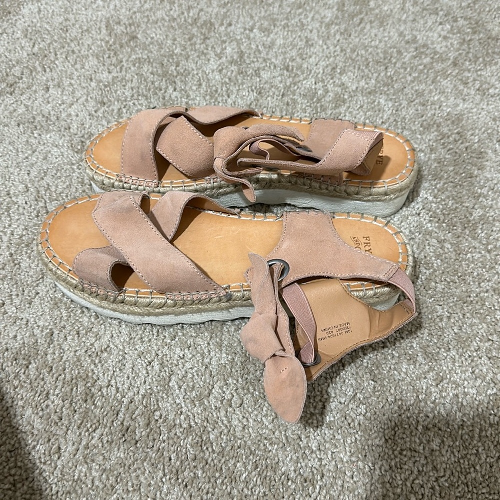 Frye and co sandals lightly worn